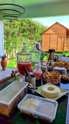 Jídlo v hotelu nebo okolí