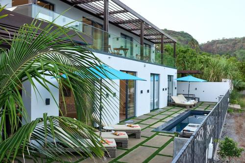 CORAL BAY - Kode Villa