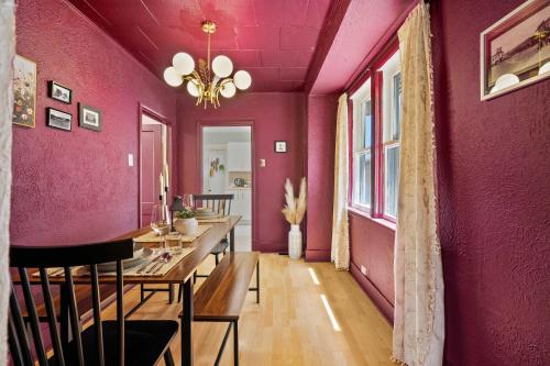 Gallery image of The Canary 2BR Gem in Downtown Drumheller in Drumheller