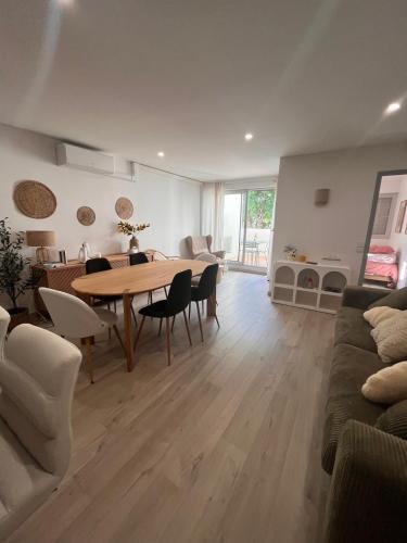 Charmant T2 centre-ville vue mer direct plage