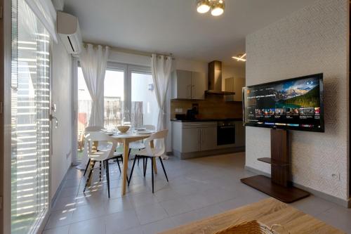 Beautiful fully renovated 3 bedroom
