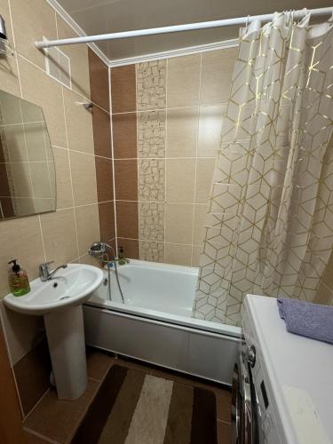 Ένα μπάνιο στο N40 Apartment