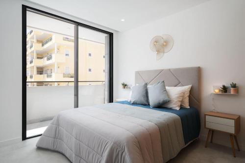 BreNia Luxury 3 bedrooms Near Beach and Old Town