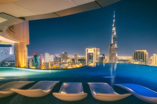 Ultra-Luxury Midtown 2 Bed Full Burj Khalifa Views