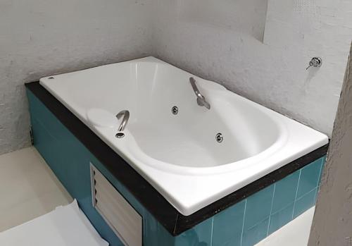 Φωτογραφία από το άλμπουμ του Casa com PiSCiNA e BANHEiRA no Centro de Joinville σε Joinville
