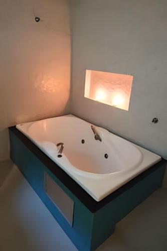 Φωτογραφία από το άλμπουμ του Casa com PiSCiNA e BANHEiRA no Centro de Joinville σε Joinville