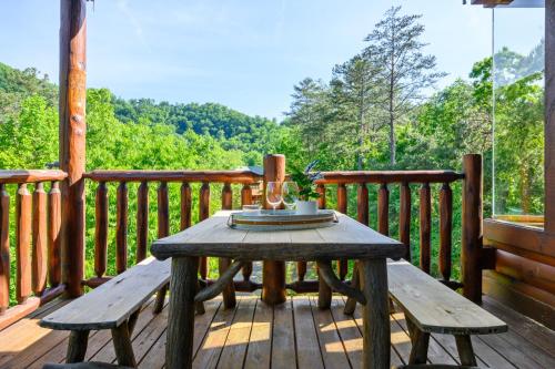 Luxury Lodge and Resort- Hot Tub, Fire Pit, Game Room, Pets photo 21
