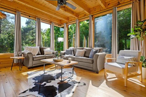 Luxury Lodge and Resort- Hot Tub, Fire Pit, Game Room, Pets photo 24