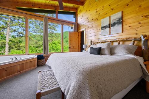 Luxury Lodge and Resort- Hot Tub, Fire Pit, Game Room, Pets photo 32