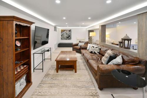 Μια τηλεόραση ή/και κέντρο ψυχαγωγίας στο Beachside Living Cherry Point
