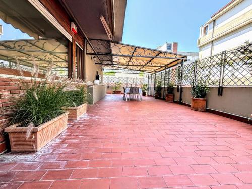Φωτογραφία από το άλμπουμ του - La Terrazza al Mare- Beach & Free Parking- σε Marina di Carrara