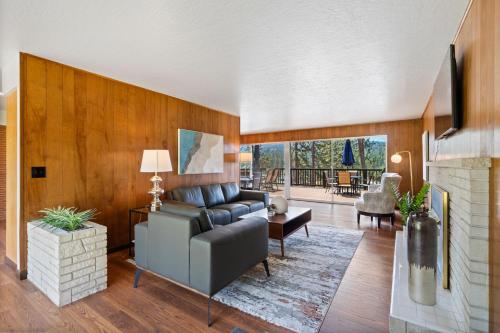 Un lugar para sentarse en Riverfront Haven