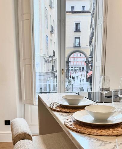 Charming Plaza Mayor Views & Top location