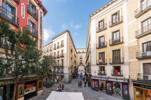 Charming Plaza Mayor Views & Top location