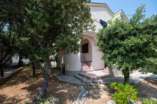 Apartments by the sea Mandre, Pag - 22885