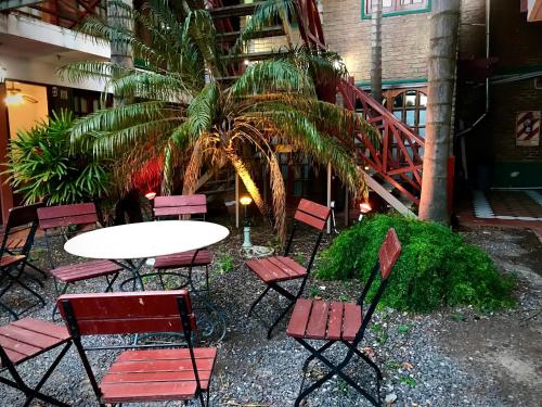 Κήπος έξω από το Appart Hotel Garay
