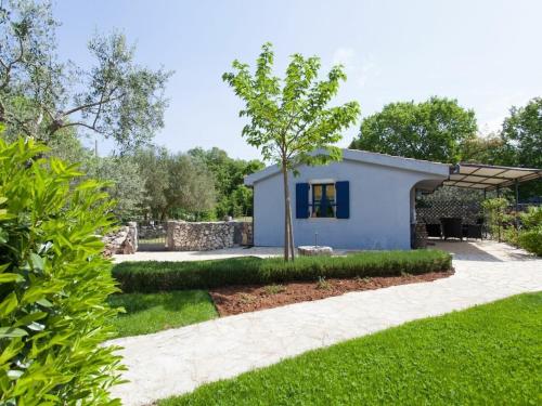 Holiday home in Dobrinj with swimming pool