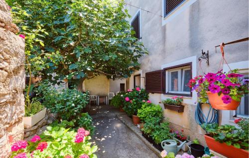 Awesome Apartment In Mali Losinj With Wifi