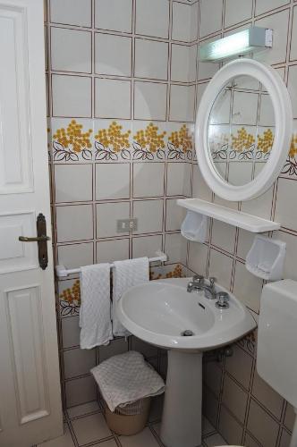 Ένα μπάνιο στο Hotel Polito
