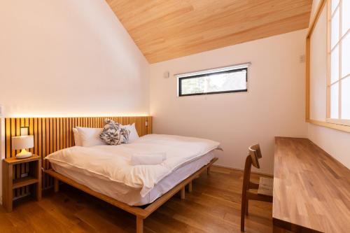 Hinoki Chalet by Hakuba White Fox Company
