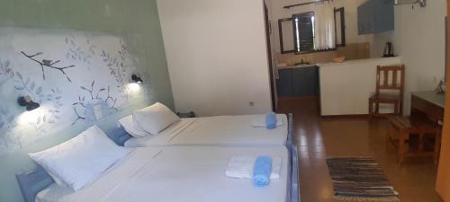 PARACHOS Trulos beach accomodation 500 metres from the sea