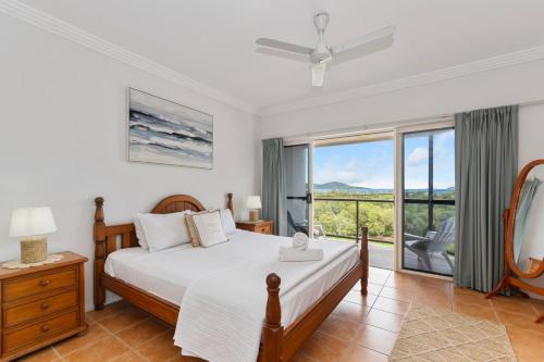 Ένα ή περισσότερα κρεβάτια σε δωμάτιο στο Beachfront Bliss on Esplanade