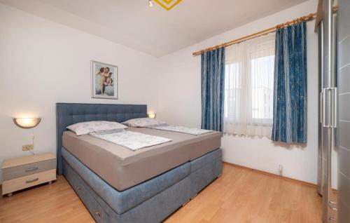 Cozy Apartment In Pula With House Sea View