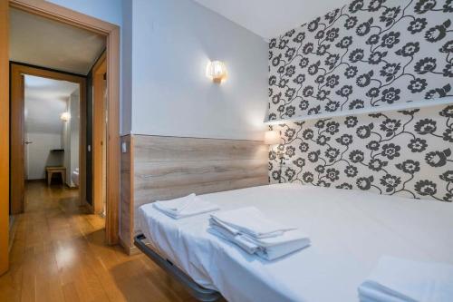 The Collection Barcelona - Duplex with terrace in Eixample district