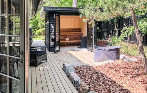 Κήπος έξω από το Cozy Home In Hornbæk With Wifi