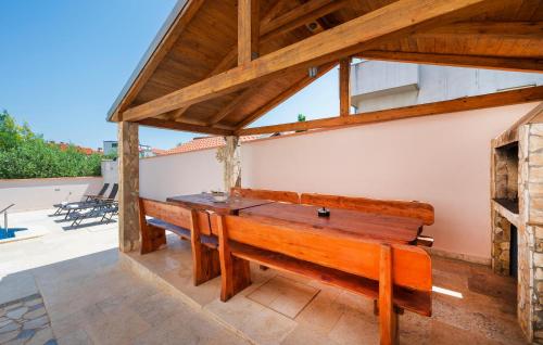 Beautiful Apartment In Pula With Swimming Pool