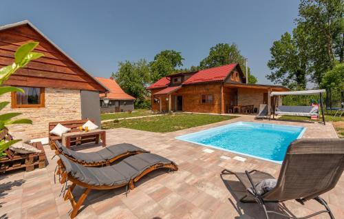 4 Bedroom Nice Home In Gospic