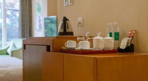 Set per la preparazione di tè e caffè presso Hongzhushan Hotel Mount Emei