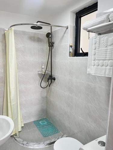 Un baño de Brickford heights kilimani