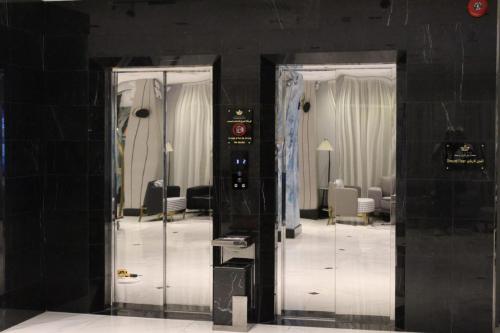 Ένα μπάνιο στο Taj Lives Hotel