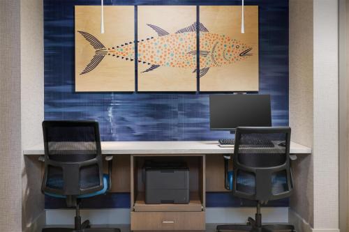 Televisyen dan/atau pusat hiburan di Hyatt Place Panama City Beach - Beachfront