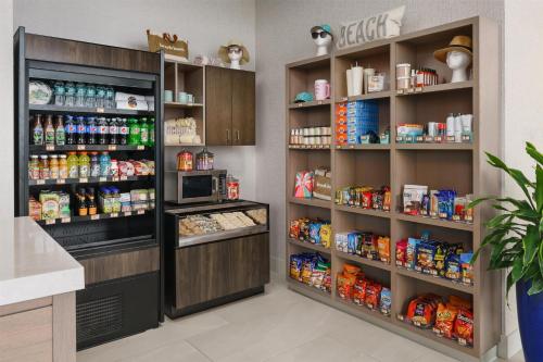 Dapur atau dapur kecil di Hyatt Place Panama City Beach - Beachfront