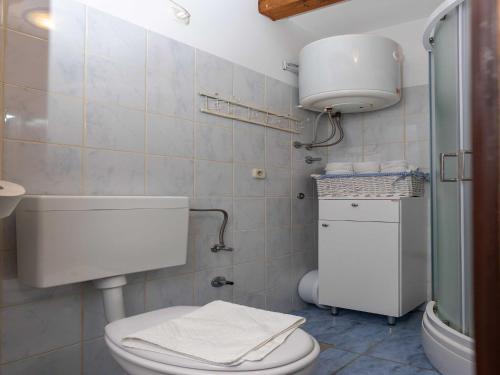 Apartment Taura - Studio Apartment with Balcony and Old City View