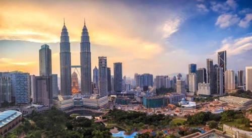 a view of a city with tall skyscrapers at OYO 264 City Edge Hotel in Kuala Lumpur