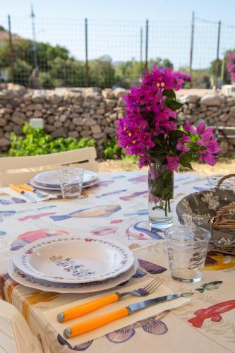 Φωτογραφία από το άλμπουμ του La Pavoncella Marina - Cozy home near Porto Taverna σε Vaccileddi