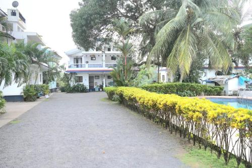Πισίνα στο ή κοντά στο Serene Beautiful 4bhk Arpora baga Pool