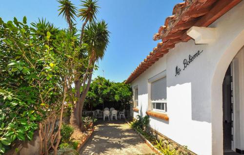3 Bedroom Awesome Home In Saint Cyprien Plage