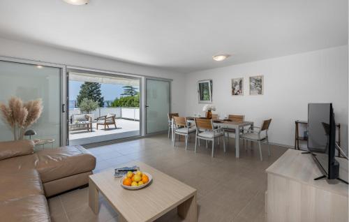1 Bedroom Amazing Apartment In Dramalj
