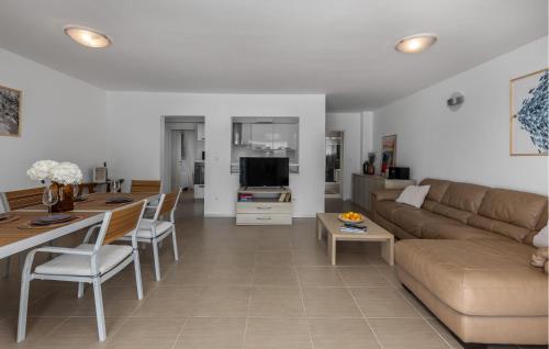 1 Bedroom Amazing Apartment In Dramalj