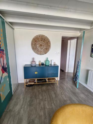 Photo de la galerie de l'établissement Charmant appartement spacieux proche plage avec piscine, à Combrit