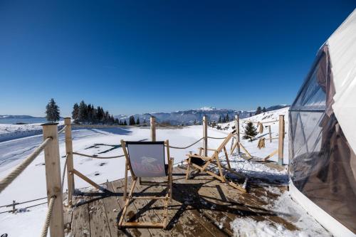 Stargazing Glamping Domes Golte зимой