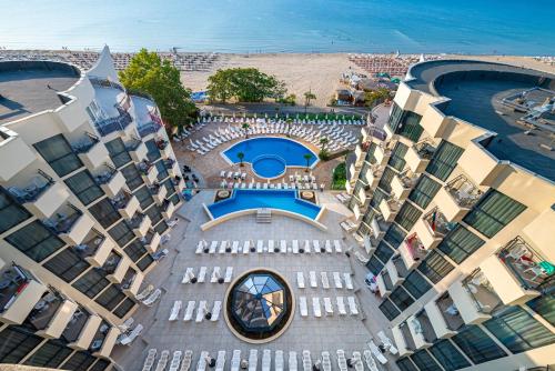 Πισίνα στο ή κοντά στο Hotel Zenith