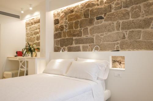 Emma's Downtown - Eco Design Rooms photo 2