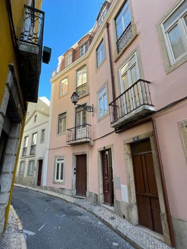 Typical Mouraria Studios