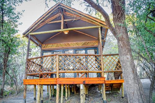 Fotografija u galeriji objekta Rustic Gate Lodge and Campsite u gradu Maun