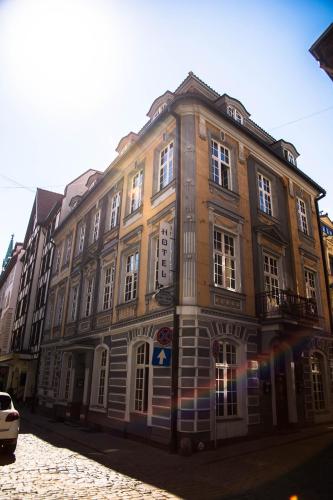 Budova, kde se hotel nachází